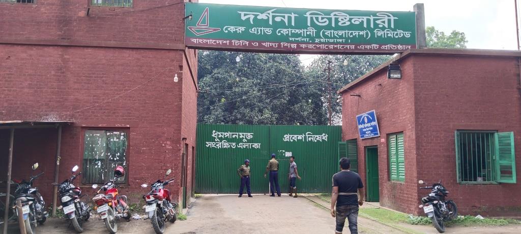 মদ চুরি ঠেকাতে ৪ স্তরের নিরাপত্তা ব্যবস্থা