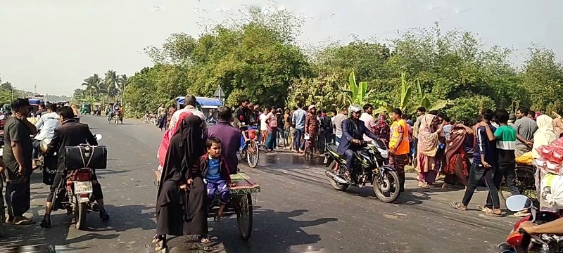 গাংনীতে ট্রাকের ধাক্কা স্ত্রী নিহত, আহত স্বামী