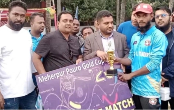 মেহেরপুরে গোল্ডকাপ ক্রিকেট টুর্নামেন্টে ৯ নম্বর ওয়ার্ড সেমিফাইনালে