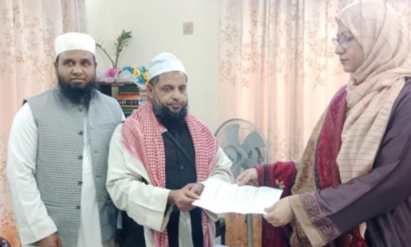 মেহেরপুর জেলা ওলামা ও ইমাম পরিষদের মানববন্ধন ও স্মারকলিপি প্রদান