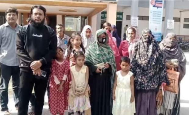 মেহেরপুর সরকারি বালিকা উচ্চবিদ্যালয়ে লটারিতে চান্স পেয়েও স্কুলে ভর্তি থেকে বঞ্চিত ৪৫ জন ছাত্রী