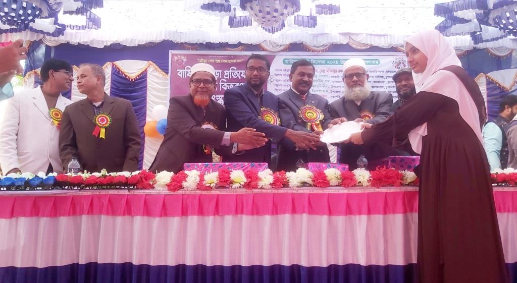 আলমডাঙ্গা আল-ইকরা ক্যাডেট একাডেমি বার্ষিক ক্রীড়া প্রতিযোগিতার পুরস্কার বিতরণ