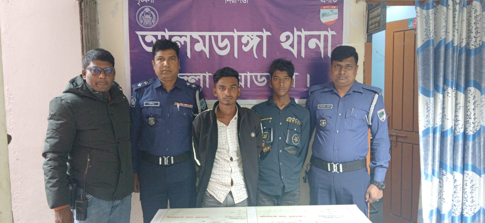 আলমডাঙ্গার রামদিয়ায় কৃষক ছোট বুড়ো হত্যা মামলায় পুলিশের অভিযানে দুই আসামি গ্রেপ্তার