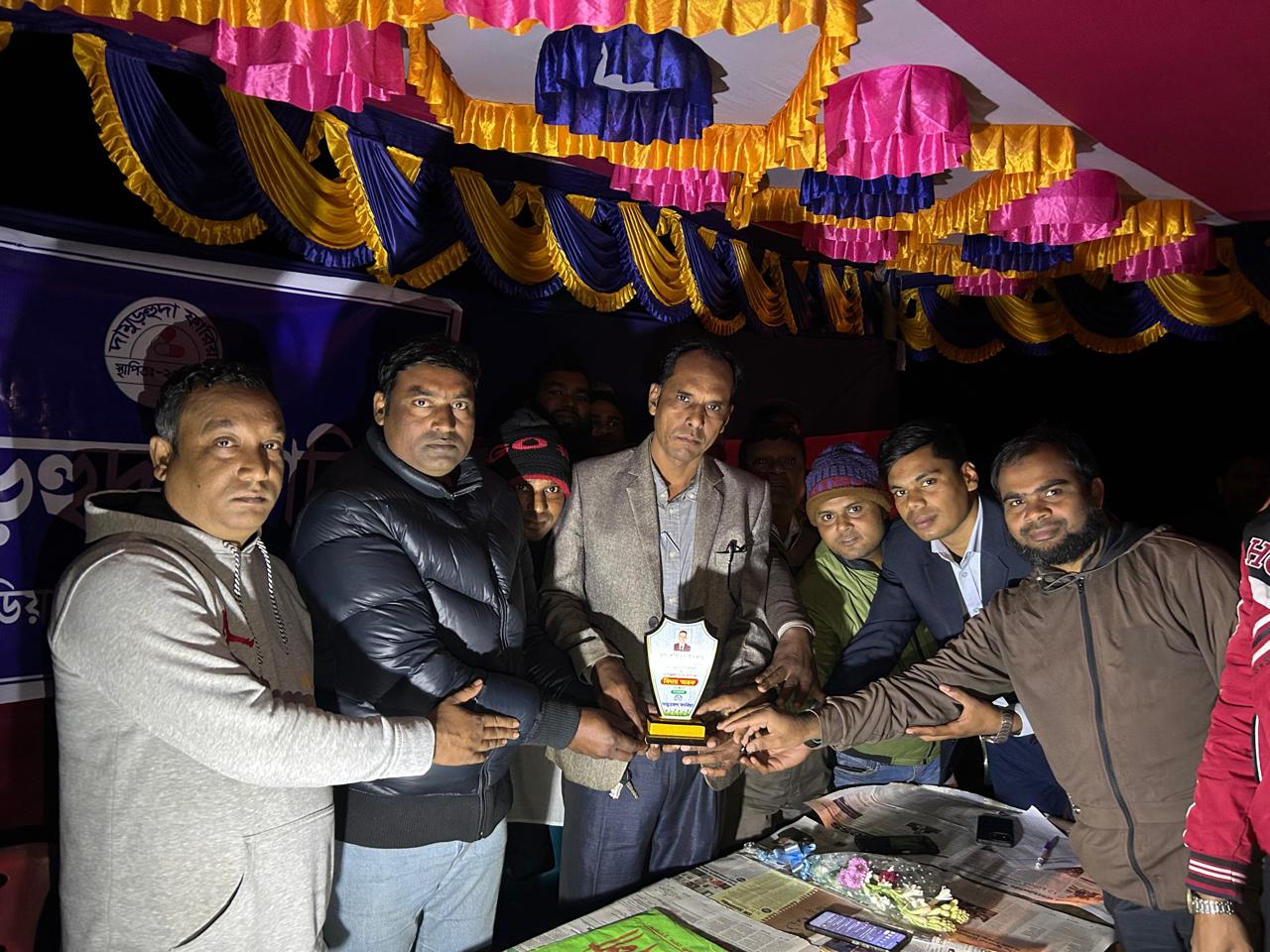 দামুড়হুদায় ফারিয়ার উদ্যোগে বিদায় সংবর্ধনা ও বনভোজন