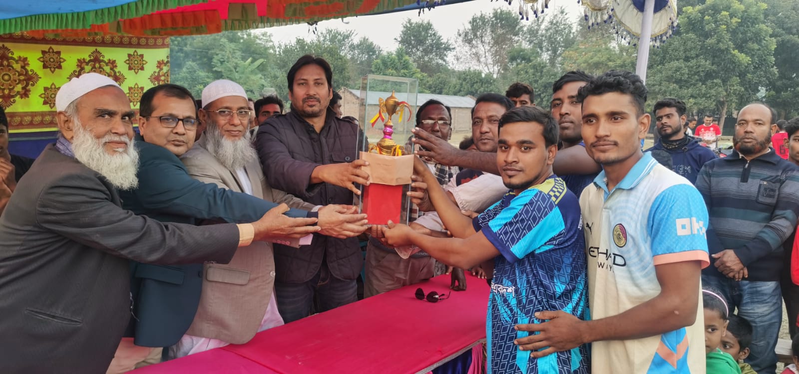 দামুড়হুদার বিষ্ণুপরে ফুটবল টুর্নামেন্টের ফাইনাল ও পুরস্কার বিতরণ
