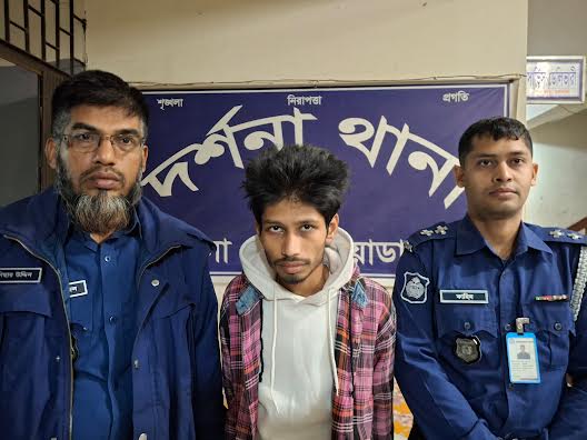 দর্শনায় নাবালিকা অপহরণ মামলার আসামি গ্রেপ্তার