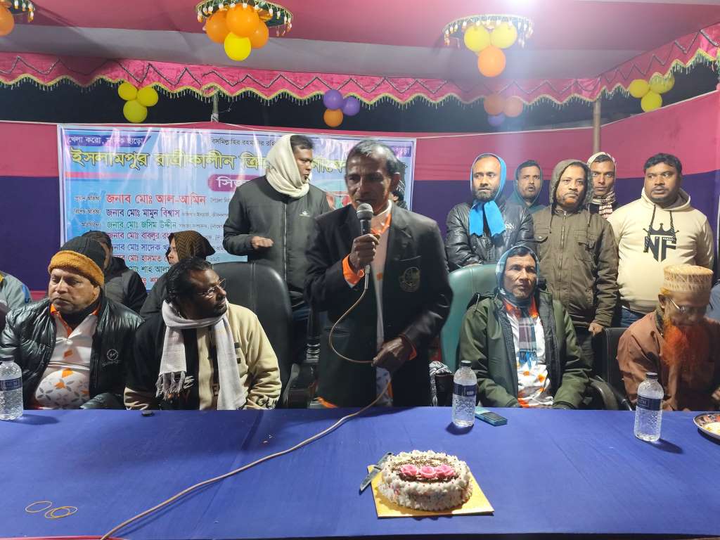 জীবননগর ইসলামপুরে রাত্রিকালীন ক্রিকেট টুর্নামেন্টের উদ্বোধন
