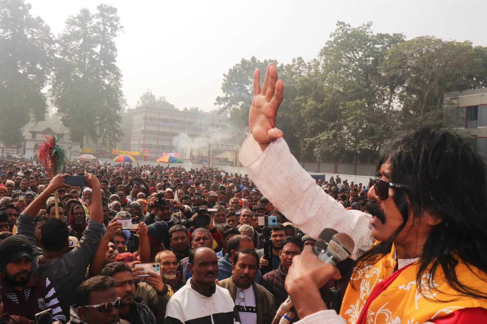 মেহেরপুরে বিএনপির মিছিল ও সমাবেশে সাবেক এমপি মাসুদ অরুণ