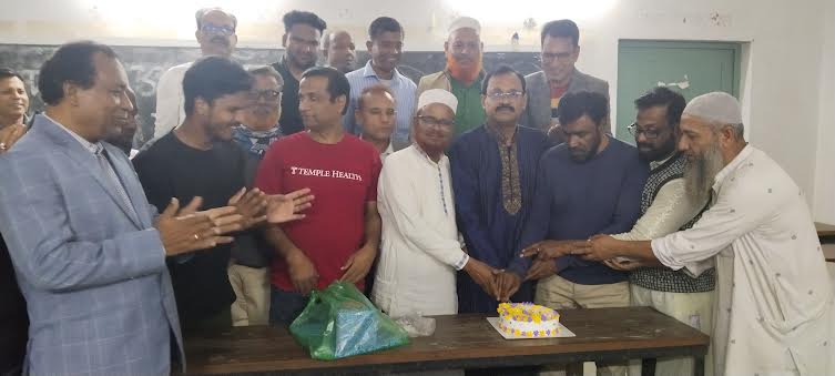 দর্শনায় ভোরের সাথী নাজমুল হুদার জন্মদিন পালিত