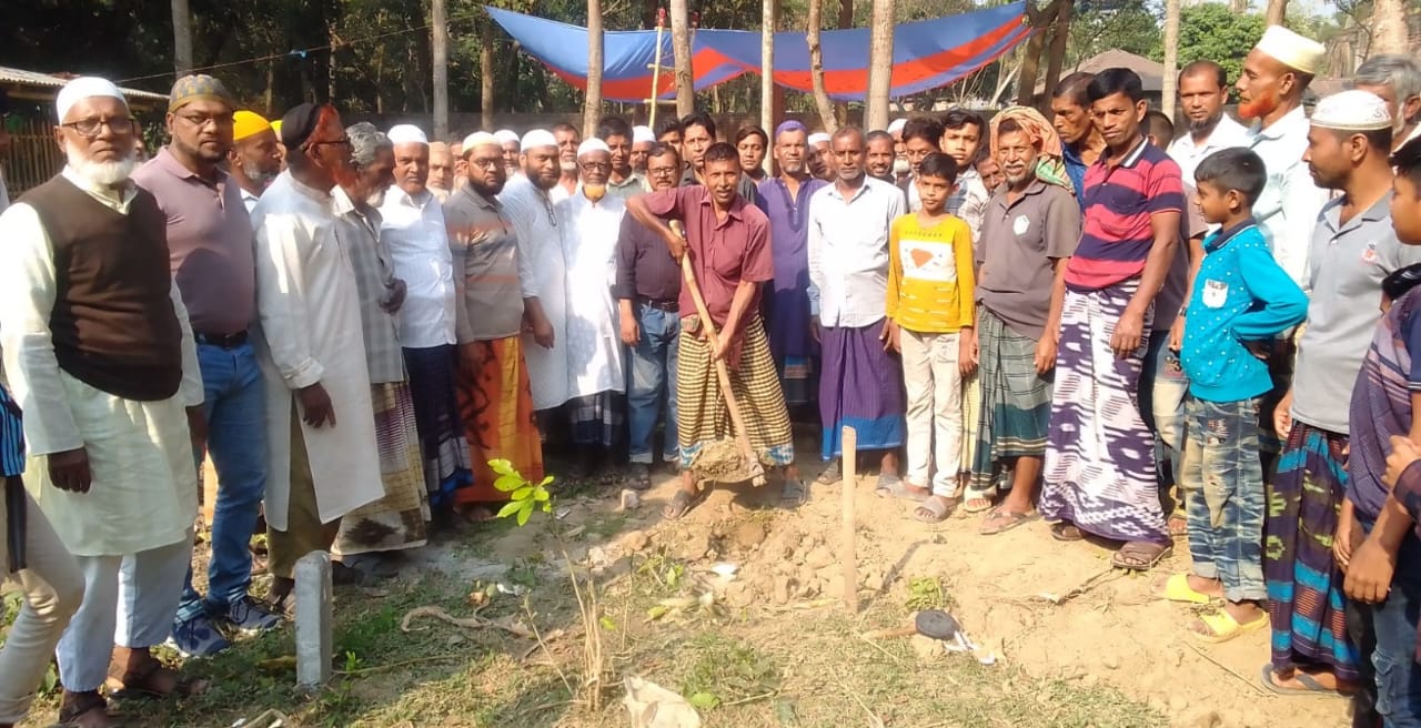 হাটবোয়ালিয়া মাঠপাড়া জামে মসজিদ নির্মাণকাজের উদ্বোধন