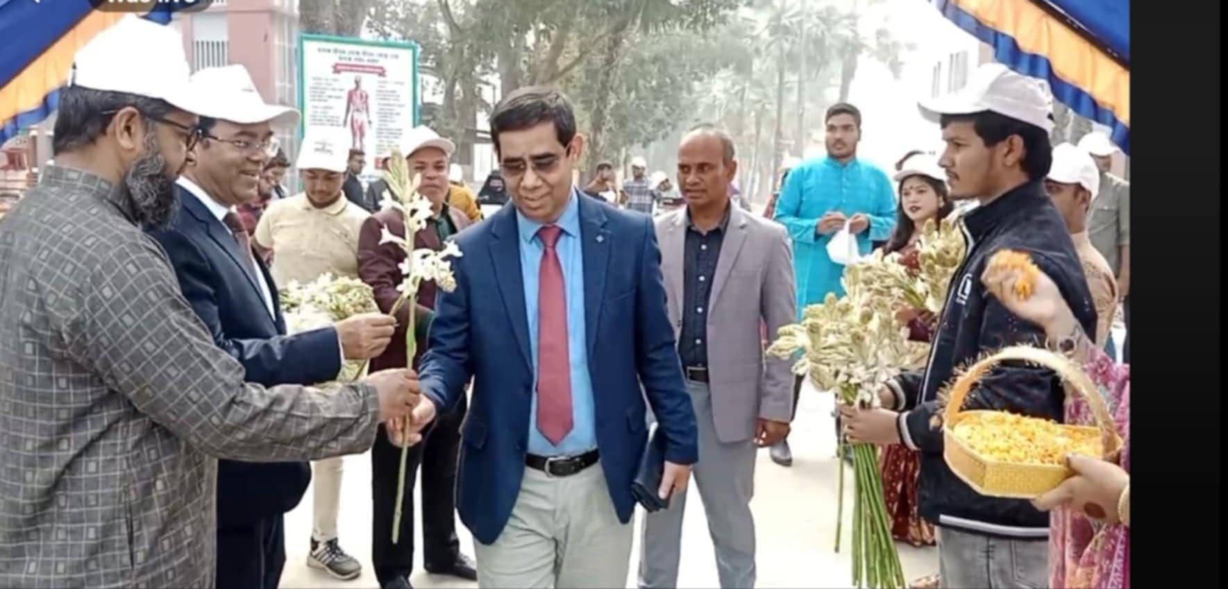 মেহেরপুরে তারুণ্যের উৎসবে উপলক্ষে আয়োজিত বিভিন্ন টুর্নামেন্টের পুরস্কার বিতরণ