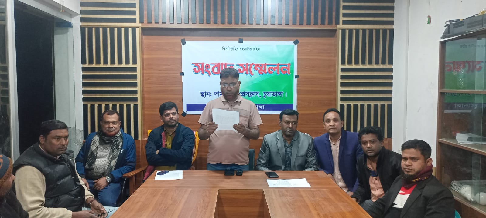 দামুড়হুদা প্রেসক্লাবে যুবদল নেতা ডাবলুর সংবাদ সম্মেলন