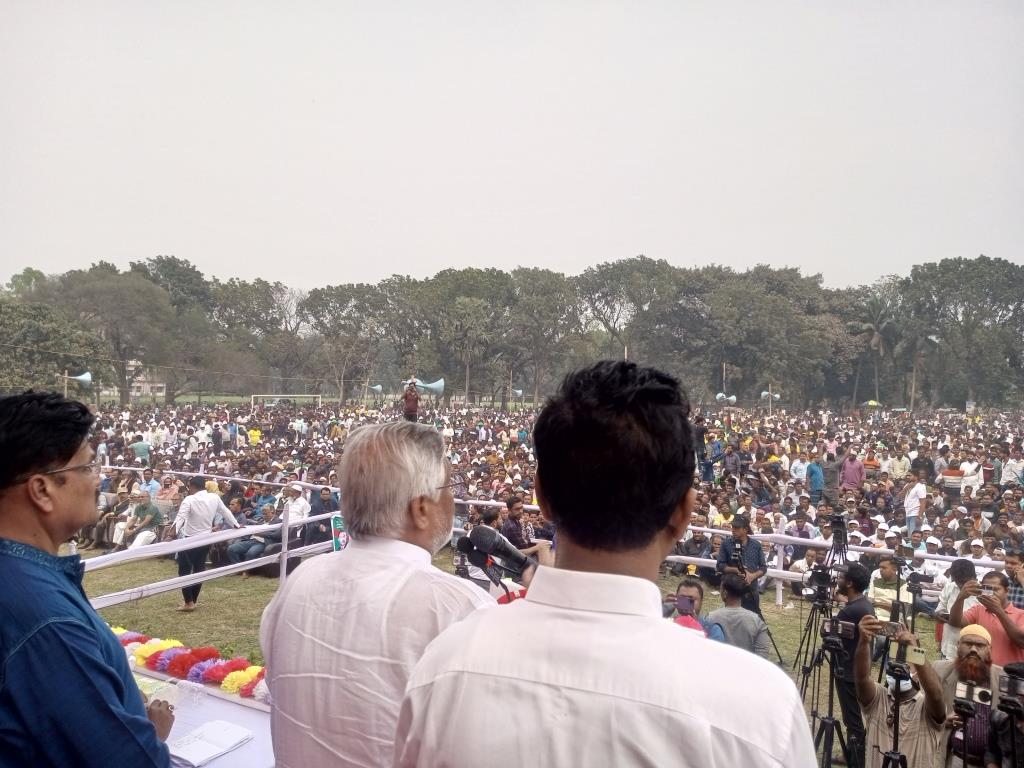 মেহেরপুর জেলা বিএনপির জনসভায় গণজোয়ার, বক্তব্যে সাবেক মন্ত্রী আমানুল্লাহ আমান