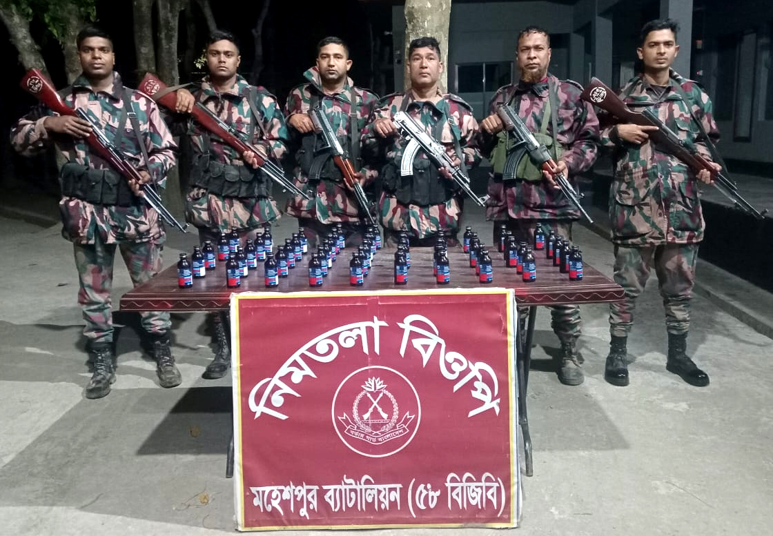 মহেশপুর সীমান্তে ৫৮ বিজিবির পৃথক অভিযান পরিচালনা