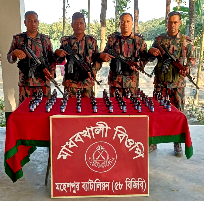 মহেশপুর ও জীবননগর সীমান্তে ৫৮ বিজিবির পৃথক অভিযানে