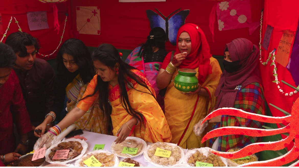 ঝিনাইদহ সিটি কলেজে বসন্ত বরণ ও পিঠা উৎসব