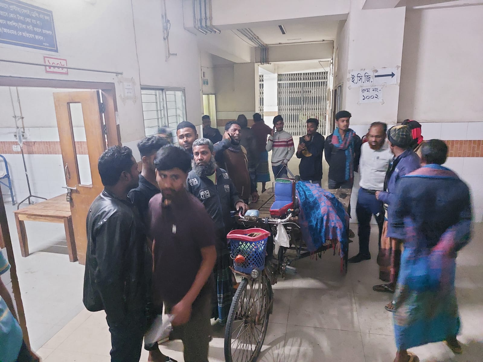দামুড়হুদায় লেগুনার চাকায় পিষ্ট হয়ে একজন নিহত