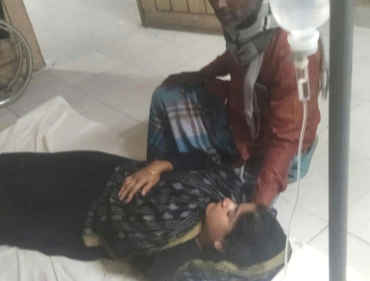 গাংনীতে জমি নিয়ে বিরোধে গৃহবধূকে মারধরের অভিযোগ