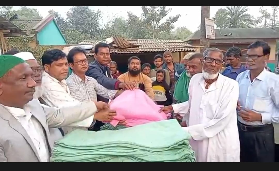 মেহেরপুরের শ্যামপুরে ওয়ার্ড বিএনপির উদ্যোগে কম্বল বিতরণ