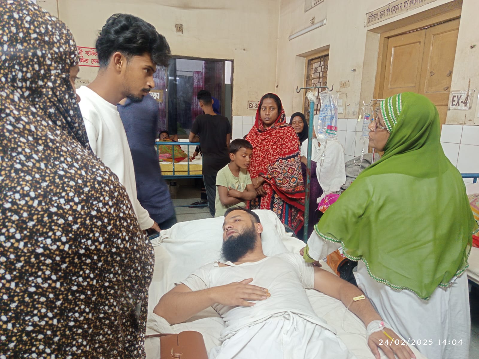 চুয়াডাঙ্গা কোর্ট মোড় থেকে প্রকাশ্যে জুয়েলারি ব্যবসায়ীকে অপহরণ
