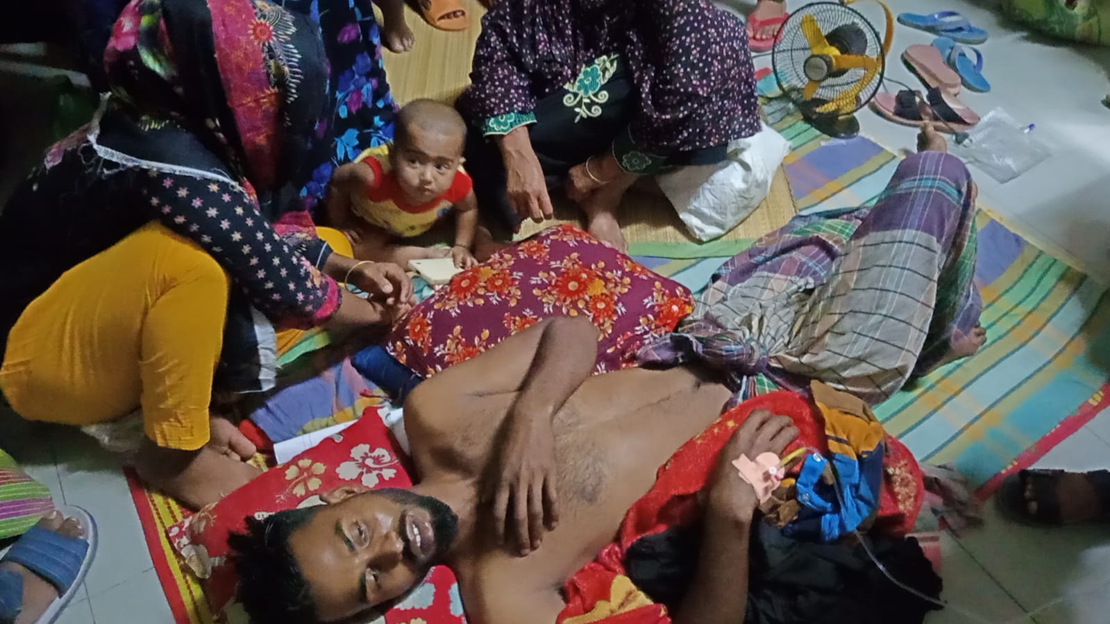 ইফতারে শরবত খেয়ে অচেতন তিন তরমুজ ব্যবসায়ী