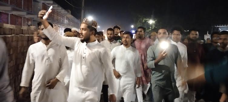 দর্শনায় বৈষম্যবিরোধী ছাত্র আন্দোলনের ইফতার