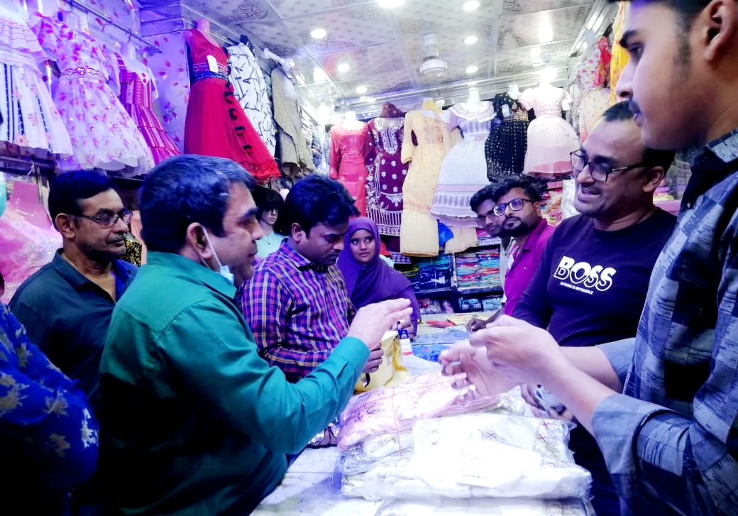 আলমডাঙ্গায় ভোক্তা অধিকার সংরক্ষণ অধিদপ্তরের অভিযান