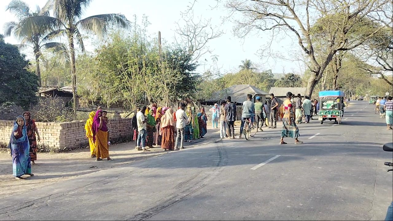 জীবননগর মনোহরপুরে বাসের ধাক্কায় শিশু মৃত্যু