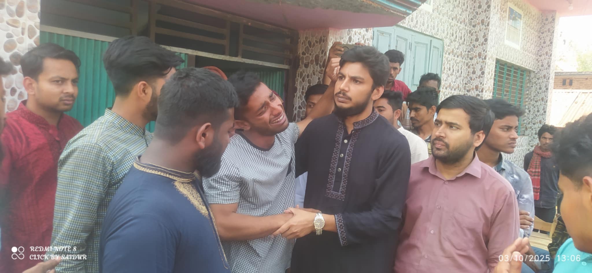 তিতুদহে সংঘর্ষে বিএনপি নেতা রফিকুলের শোকাহত পরিবারের