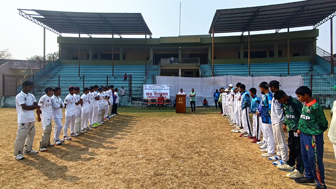 চুয়াডাঙ্গায় ‘তারুণ্যের উৎসব’ প্রাইম ব্যাংক বিভাগীয় জাতীয় স্কুল ক্রিকেট টুর্নামেন্টের উদ্বোধন