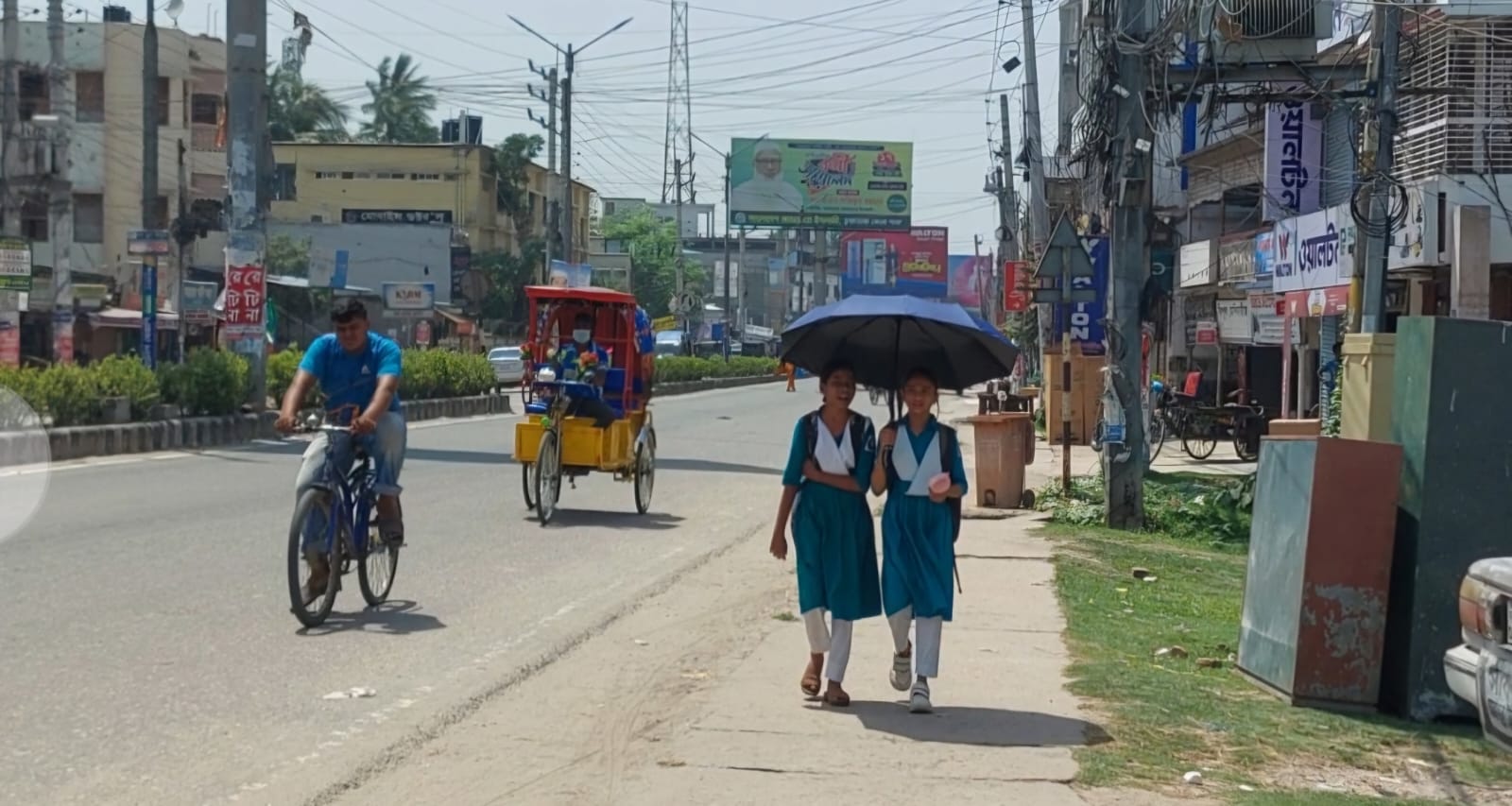 চুয়াডাঙ্গায় দুই দিন ধরে তাপপ্রবাহ অব্যাহত, তাপমাত্রা ৩৯.৫ ডিগ্রি সেলসিয়াস