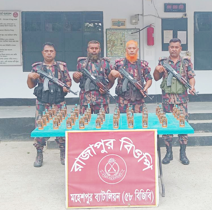 মহেশপুর ও জীবননগর সীমান্তে বিজিবির অভিযানে মাদক উদ্ধার