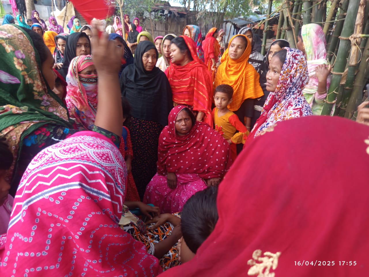 চুয়াডাঙ্গায় গলায় ফাঁস দিয়ে এসএসসি পরীক্ষার্থীর আত্মহ-ত্যা