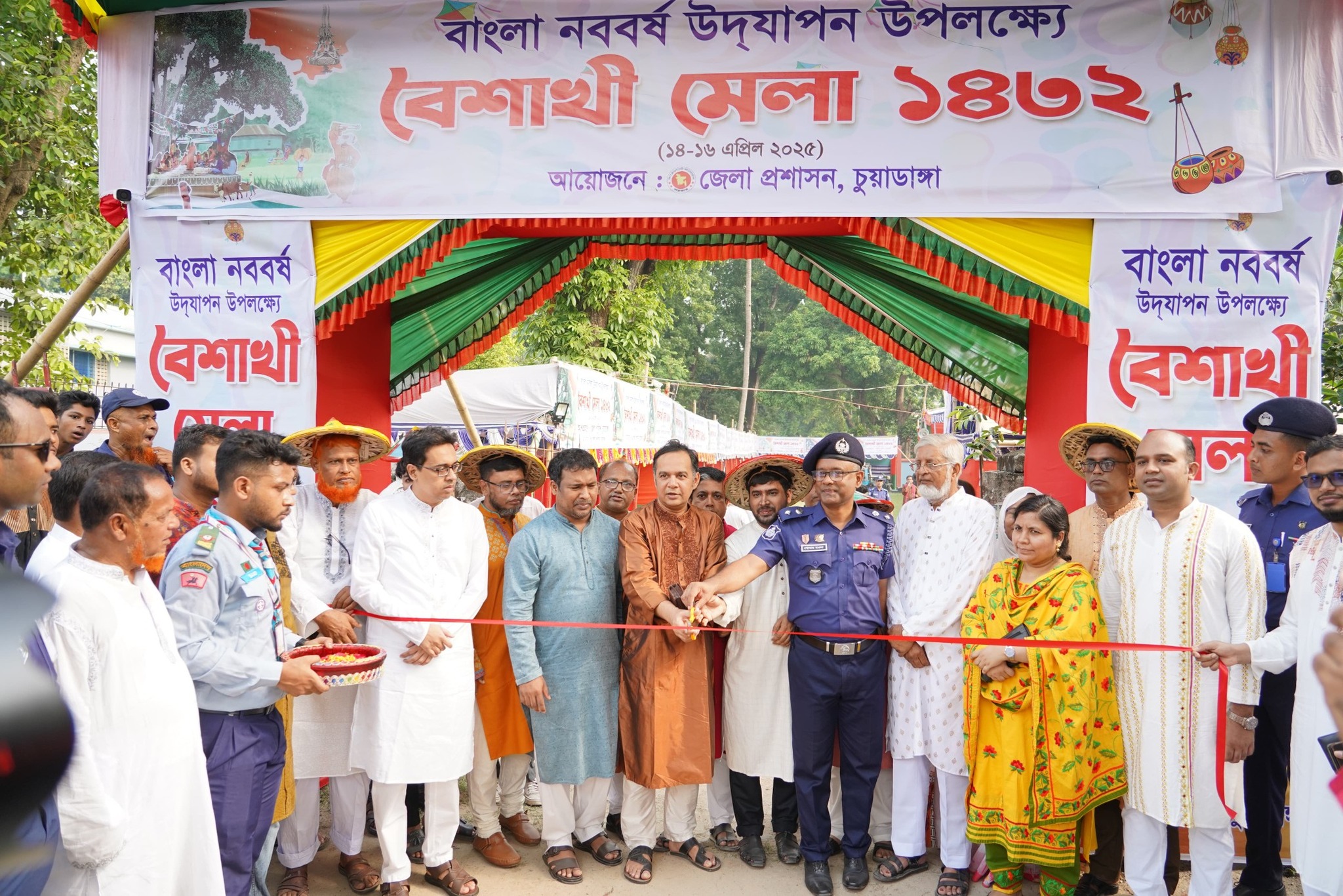 চুয়াডাঙ্গা, মেহেরপুর ও ঝিনাইদহে বর্ণাঢ্য আয়োজনে বাংলা নববর্ষ উদ্যাপন