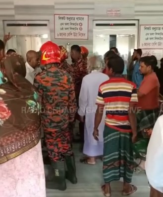 চুয়াডাঙ্গা সদর হাসপাতালে যান্ত্রিক ত্রুটিতে আটকে গেল লিফট