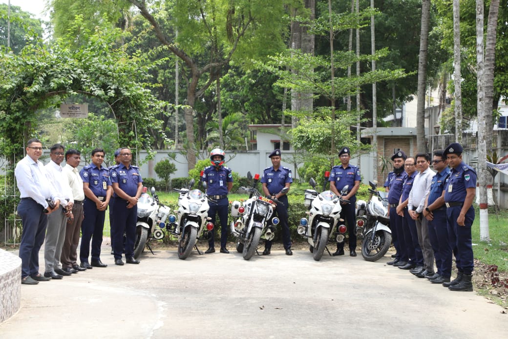 তাৎক্ষণিক পুলিশি সেবা নিশ্চিতে চুয়াডাঙ্গার সব থানায় কুইক রেসপন্স টিম গঠন